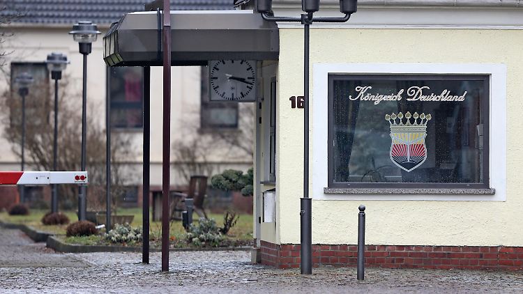 Laut sächsischem Verfassungsschutzbericht ist die Bewegung des "Königsreichs Deutschland" seit April 2021 im Freistaat aktiv.