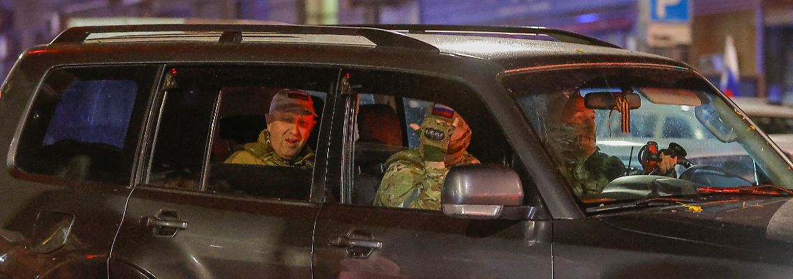 2023-06-24T214313Z_691175227_RC2WP1AVX7U5_RTRMADP_3_UKRAINE-CRISIS-RUSSIA.JPG