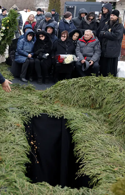 2024-03-01T155723Z-1224033971-RC21D6A99OJ9-RTRMADP-3-RUSSIA-NAVALNY-FUNERAL
