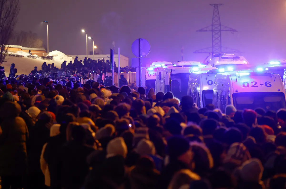 2024-03-01T180649Z-756485486-RC24D6AAVIWF-RTRMADP-3-RUSSIA-NAVALNY-FUNERAL