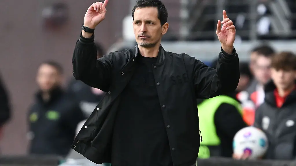 Frankfurts-Cheftrainer-Dino-Toppmoeller-will-auf-die-Erfolgspurt-zurueck