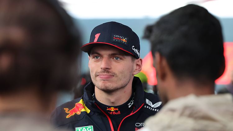Die "1" darf nur der Weltmeister tragen - und es deutet vieles darauf hin, dass sie noch einige Zeit bei Verstappen bleibt.