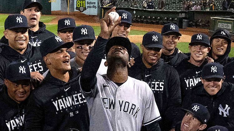 Domingo German und der Ball seines "perfect game".