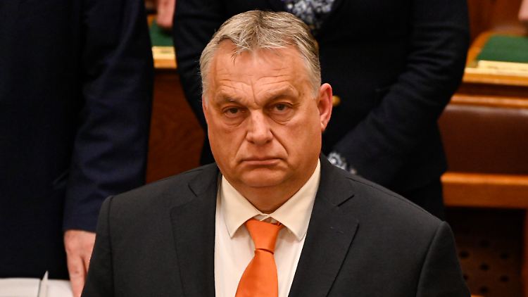 Zu Orbans Narrativ gehört unter anderem, die Sanktionen der EU gegen Russland zu verteufeln.