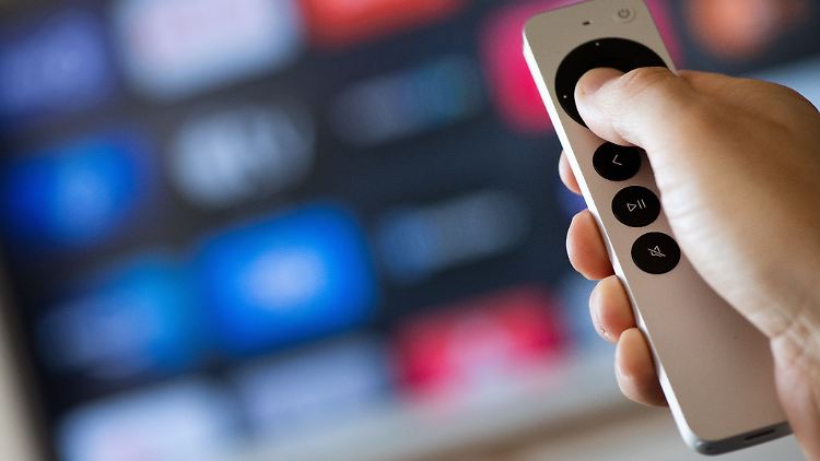 Ein vielfältiges Fernsehvergnügen liefern Streamingdienste, so viel ist klar. Rechtlich agieren einige Anbieter aber mehr als fragwürdig, warnen Verbraucherschützer.