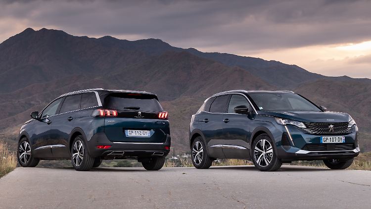 Das SUV-Doppelpack 3008 und 5008 zeichnet sich durch hohen Nutzwert und Fahrkomfort aus. Mit den e-DSC-Antrieben zieht weitere Elektrifizierung in die Modelle ein.