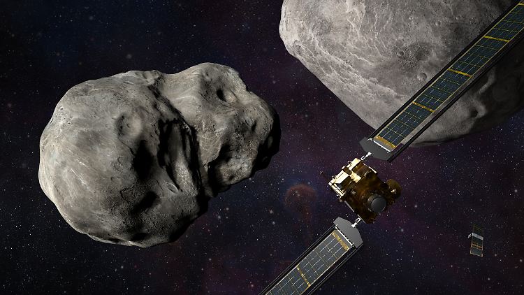 Abbildung der NASA-Raumsonde DART und des LICIACube (rechte untere Ecke) der italienischen Raumfahrtagentur (ASI) vor dem Einschlag.