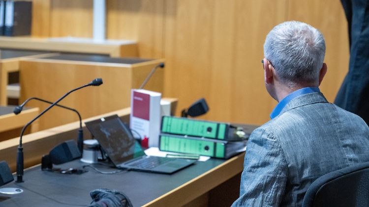 In der Klinik stand der Mediziner schon lange unter Verdacht, schmerzmittelabhängig zu sein.