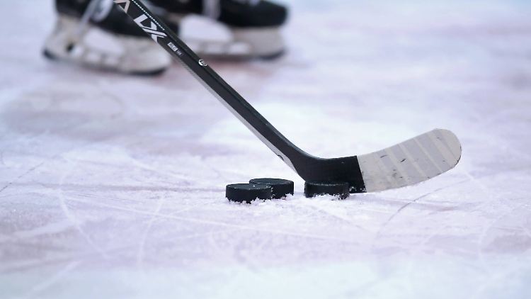 Nach dem Bericht, dass ein russischer Eishockeyspieler festgenommen wurde, wirft Kreml-Sprecher Peskow Polen eine "russenfeindliche" Haltung vor.
