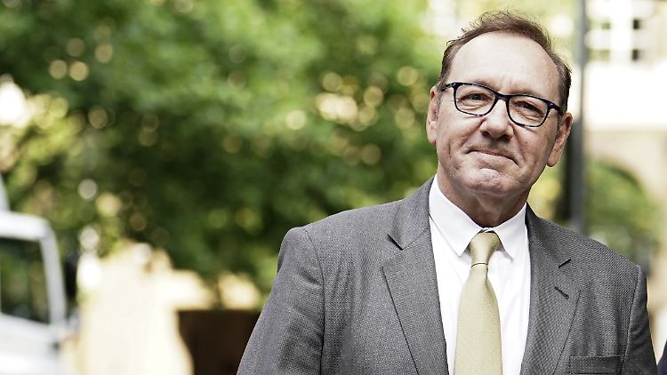"Ein Mann, der andere Männer sexuell belästigt"? Kevin Spacey bei seiner Ankunft vor dem Londoner Gericht am Freitag.