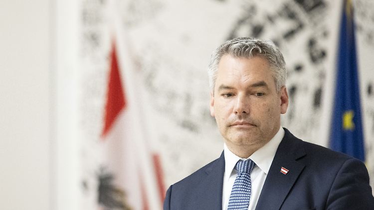Österreichs Kanzler Nehammer sieht den neutralen Status durch einen Beitritt zum "Sky Shield" nicht gefährdet.