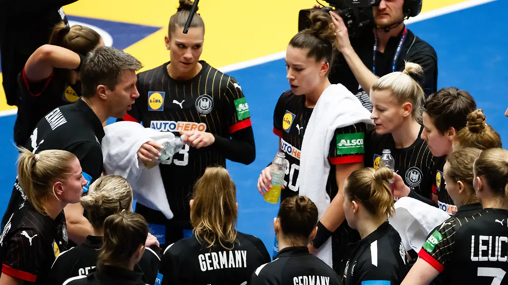 12483b8586e3ff516867f2226d51c7ec