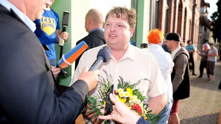 AfD-Kandidat Hannes Loth wird Bürgermeister von Raguhn-Jeßnitz.