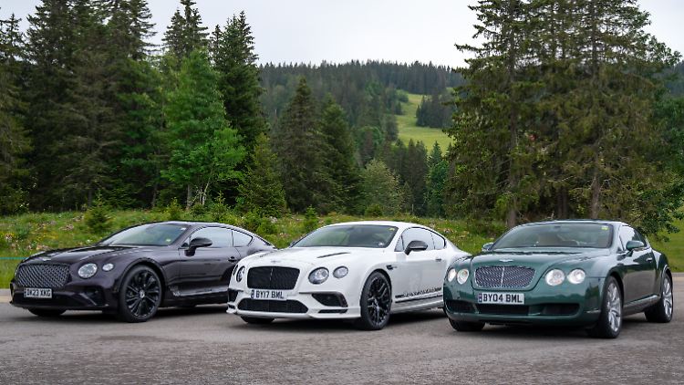 Stilvolles Gruppenbild: drei Generationen des Bentley Continental vereint.