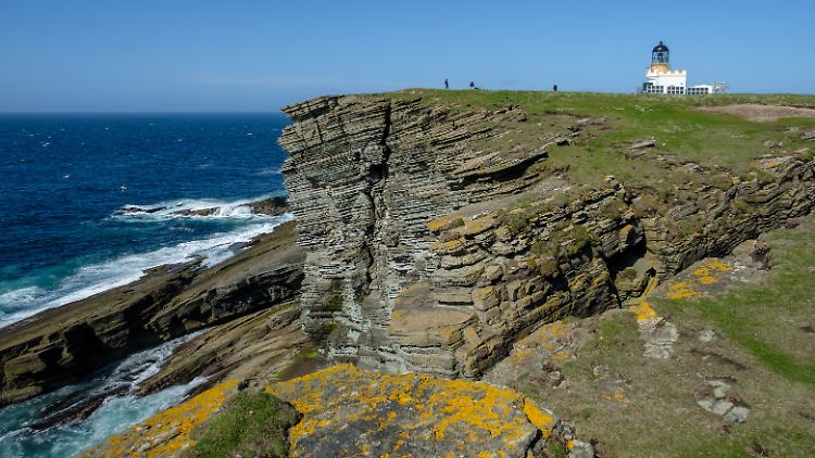 Die Gezeiteninsel Brough of Birsay ist Teil der Inselgruppe Orkney.