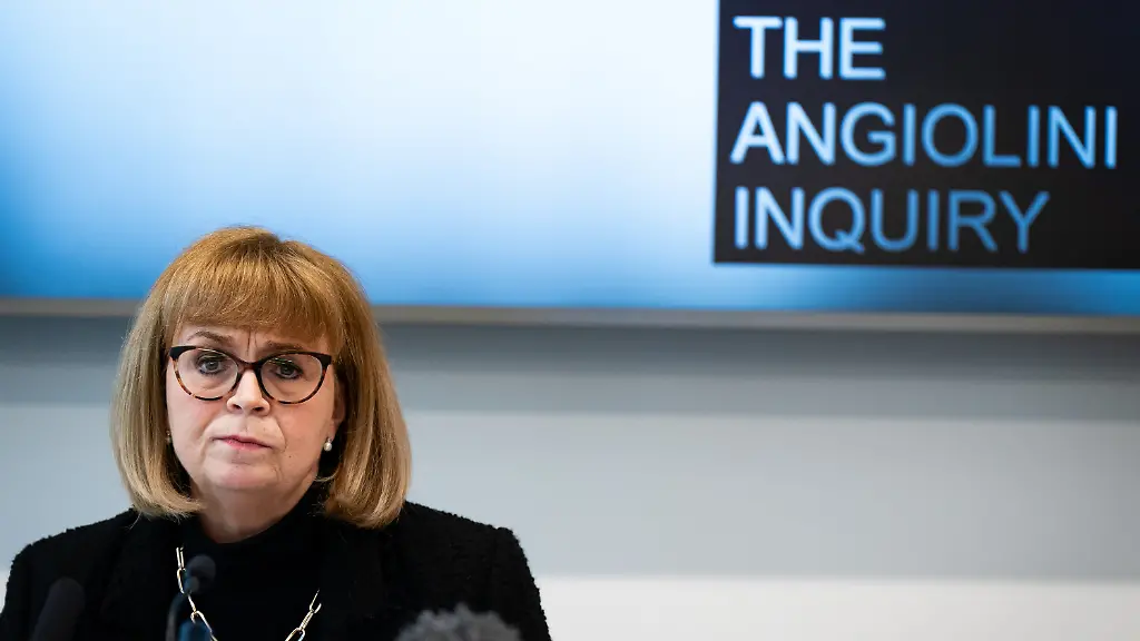 Elish-Angiolini-die-Leiterin-der-nach-ihr-benannten-Untersuchungskommission-stellt-den-ersten-Teil-ihres-Berichts-ueber-den-Vergewaltiger-und-Moerder-von-Sarah-Everard-vor-Sie-hebt-hervor-er-haette-niemals-Polizist-werden-duerfen