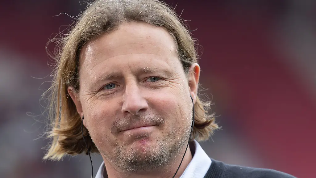 Mainzer-Trainer-Bo-Henriksen-vor-dem-Spiel-gegen-Borussia-Moenchengladbach