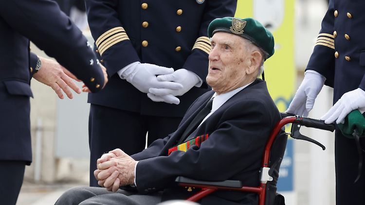 Im vergangenen Monat nahm Gautier noch an den D-Day-Feierlichkeiten in der Normandie teil. 