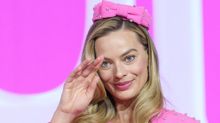 Barbie-Darstellerin Margot Robbie wirbt derzeit in Südkorea für den Film in pink. 