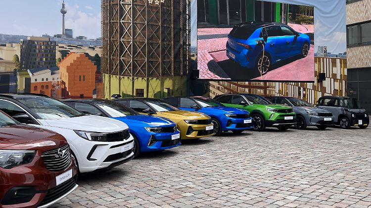 Opel will ab dem Jahr 2028 ausschließlich Elektroautos anbieten.