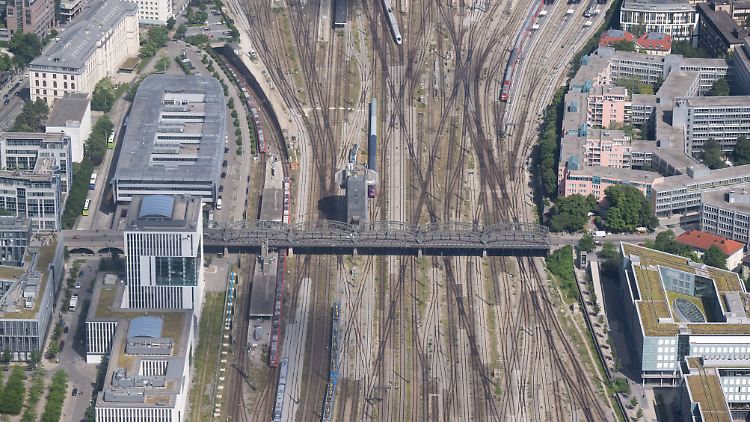 Hackerbrücke am Hauptbahnhof München: Das Schienennetz braucht in den nächsten Jahren Investitionen von geschätzt 45 Milliarden Euro. 