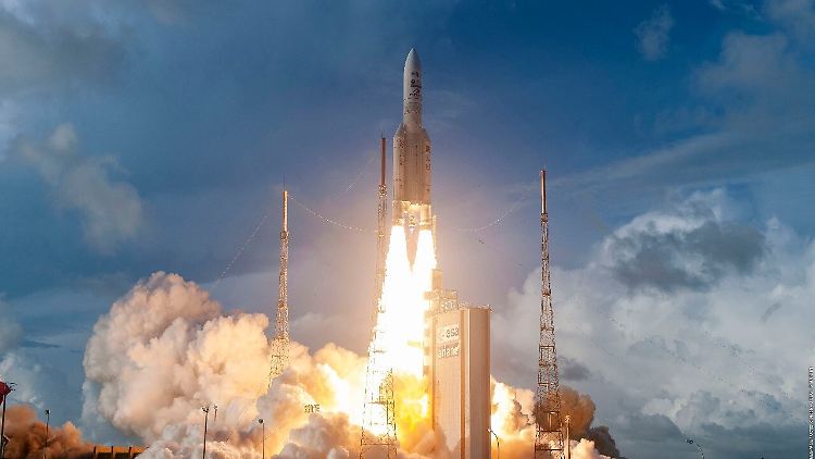 Eine Ära geht zu Ende: Die Ariane 5 war für fast drei Jahrzehnte der Ackergaul der europäischen Raumfahrt.