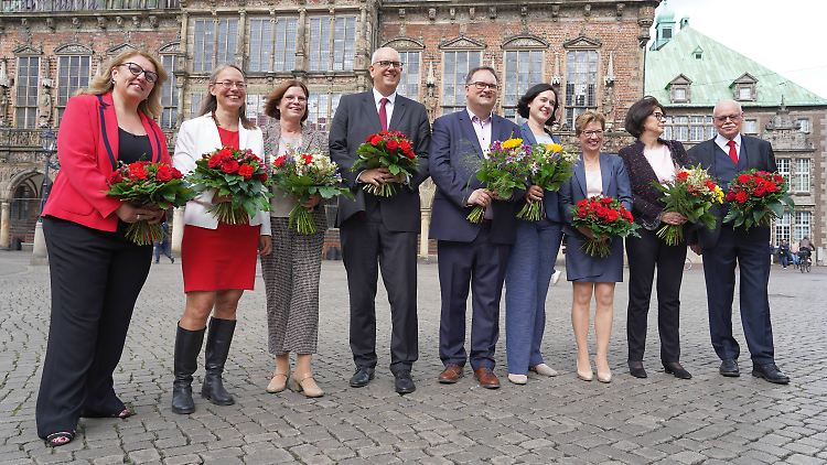 Die neue Regierung in Bremen besteht aus fünf Senatorinnen und Senatoren der SPD und jeweils zwei der Grünen und der Linken.