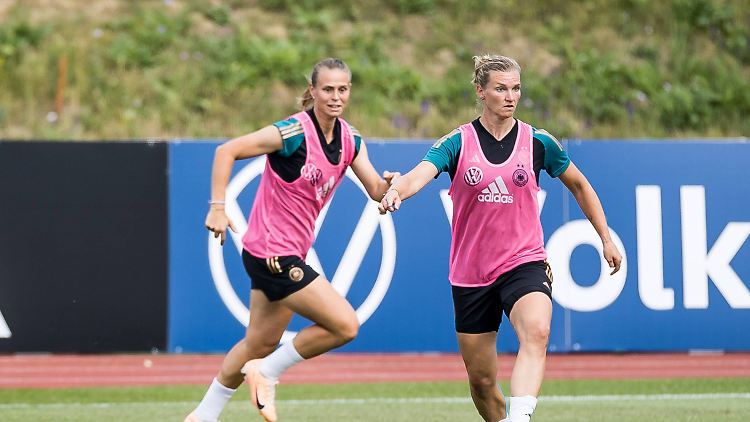 Die DFB-Frauen bereiten sich derzeit intensiv auf die WM vor.