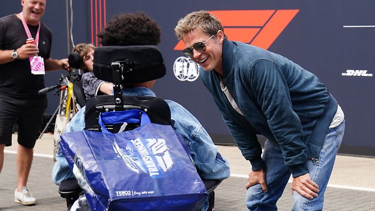 Brad Pitt ist für Dreharbeiten bei der Formel 1.