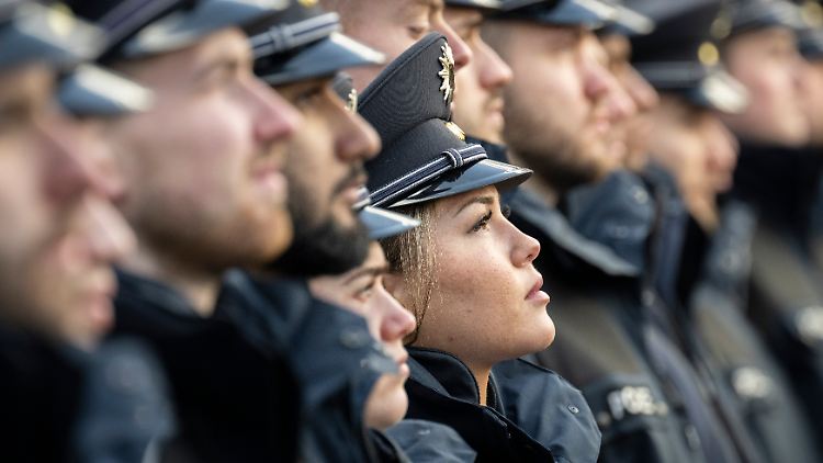 Beamte der Bundespolizei schauen einer ungewissen Zukunft entgegen.