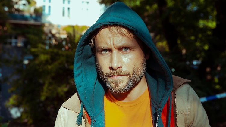 Will sein altes Leben zurück: Ex-Polizist Mike Atlas (Max Riemelt).