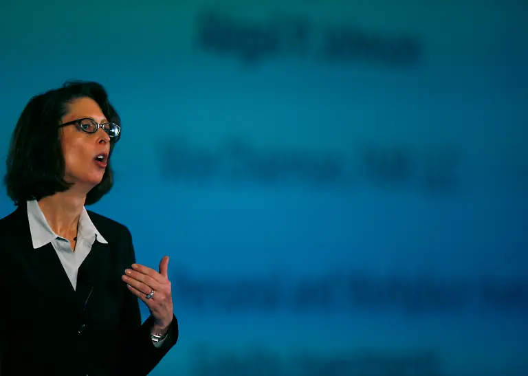 2010-02-16T120000Z-559951007-GM1E62G1UAA01-RTRMADP-3-FIDELITY-JOHNSON