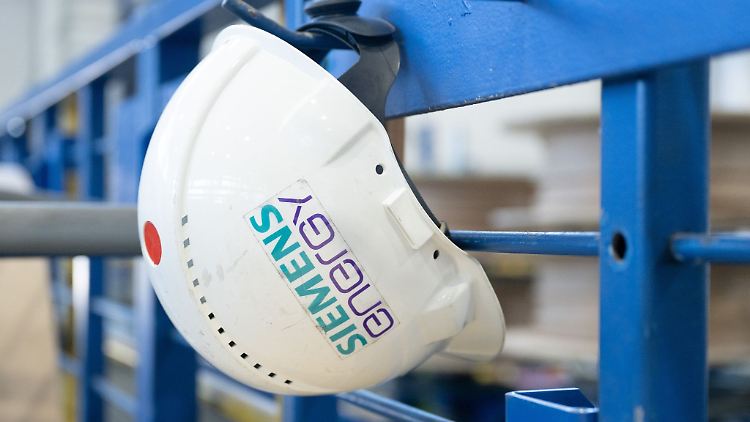 Siemens Energy bekommt seine Probleme mit der Windkraft nicht in den Griff. Jetzt setzt der Aufsichtsrat einen Sonderausschuss ein, um die Aufarbeitung zu überwachen.