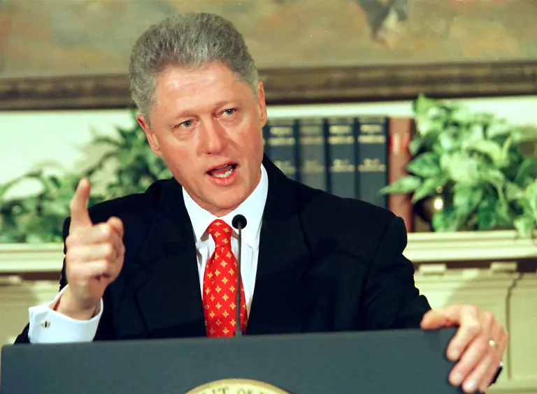 1998-01-26T120000Z-1607721584-PBEAHULYRBG-RTRMADP-3-CLINTON