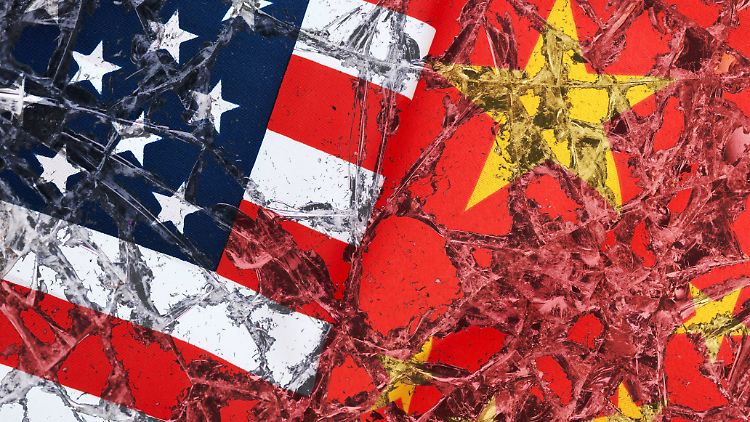 Da China die Exporte der beiden Rohstoffe bislang nur kontrolliere und nicht beschränkt, sind die Auswirkungen auf die deutschen Abnehmer noch nicht absehbar.