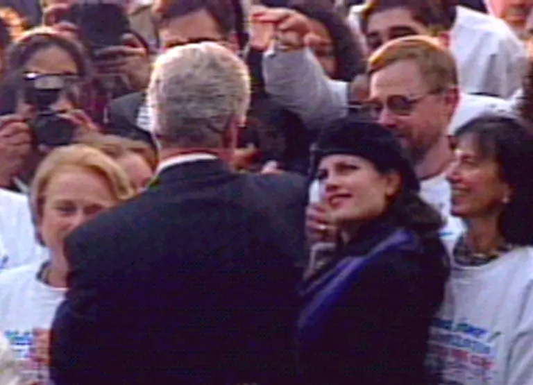 1998-01-24T120000Z-627605608-PBEAHULYSDT-RTRMADP-3-CLINTON