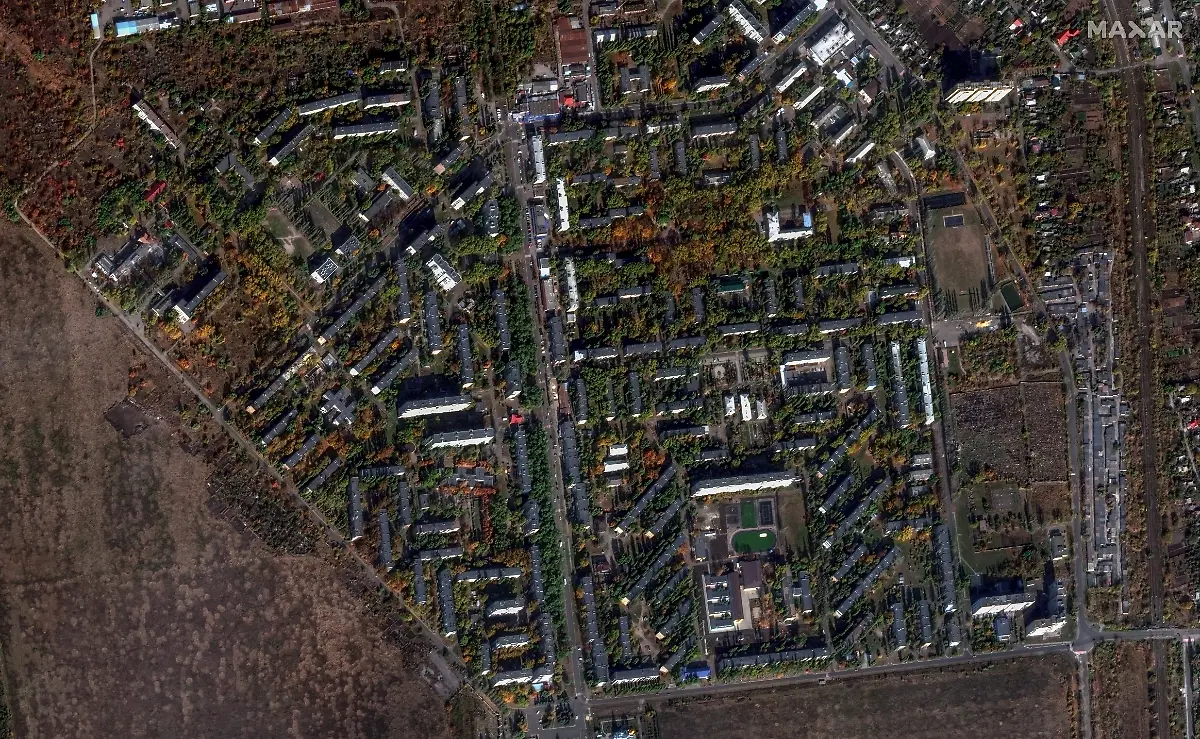 Ein-Satellitenbild-von-Maxar-zeigt-ein-Viertel-in-der-ukrainischen-Stadt-Awdijiwka-am-16-Oktober-2021
