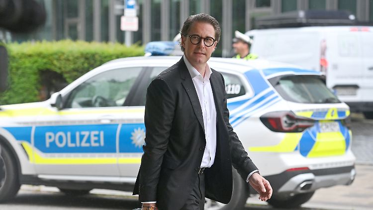 Scheuer betonte, dass die PKW-Maut "weder ein alleiniges CSU- noch ein Scheuer-Projekt" gewesen sei. 