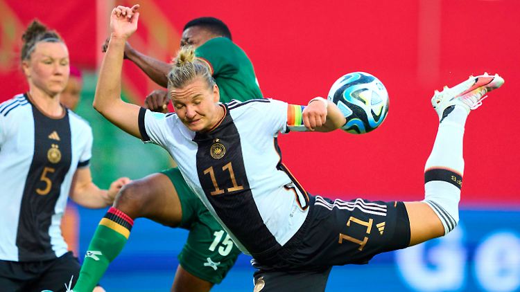 Alexandra Popp versuchte viel, glich in der 100. Minute aus - und verließ den Platz trotzdem als Verliererin.