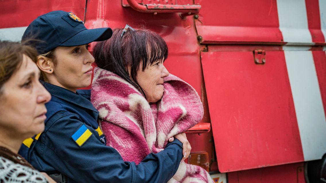 Ende Juni trifft ein Raketenangriff ein Einkaufszentrum in Kramatorsk und kostet mehrere Menschen das Leben.