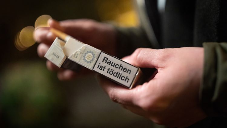 "Im Auto mit Minderjährigen und Schwangeren zu rauchen, schließt schon der gesunde Menschenverstand aus - hier braucht es kein zusätzliches Verbot", findet die FDP.
