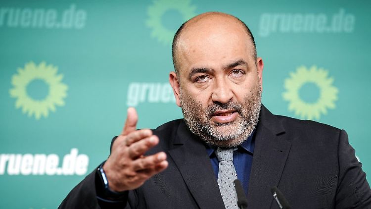 Grünen-Chef Nouripour erhebt schwere Vorwürfe gegen Fridays for Future.