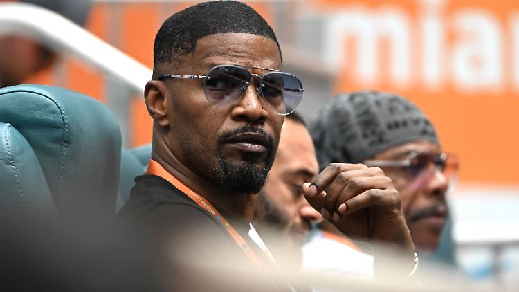 Jamie Foxx im März 2023, kurz vor der "medizinischen Komplikation" - was genau passiert ist, ist bislang unklar.