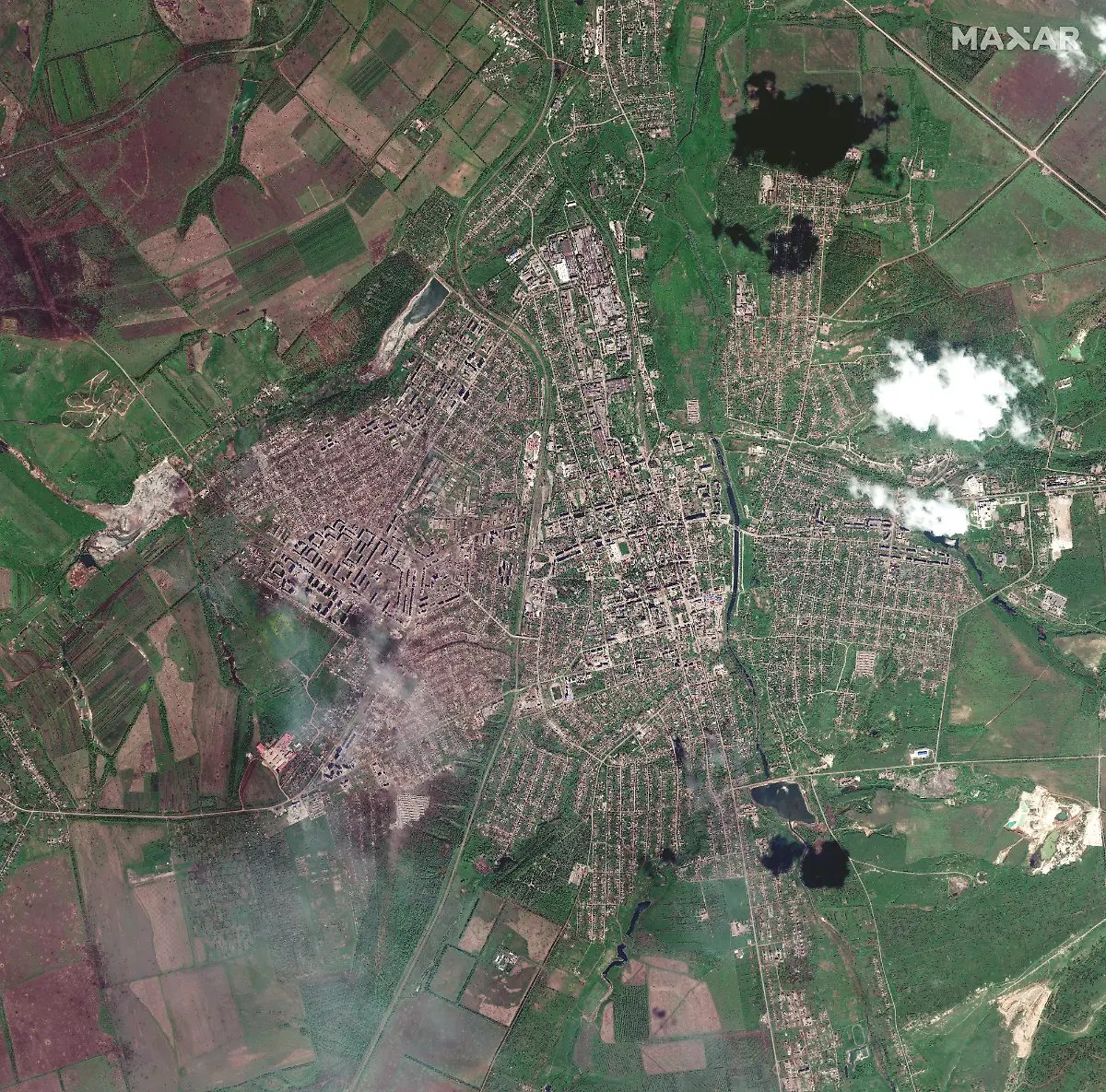 Ein-Satellitenbild-von-Maxar-zeigt-die-ukrainische-Stadt-Bachmut-am-15-Mai-2023