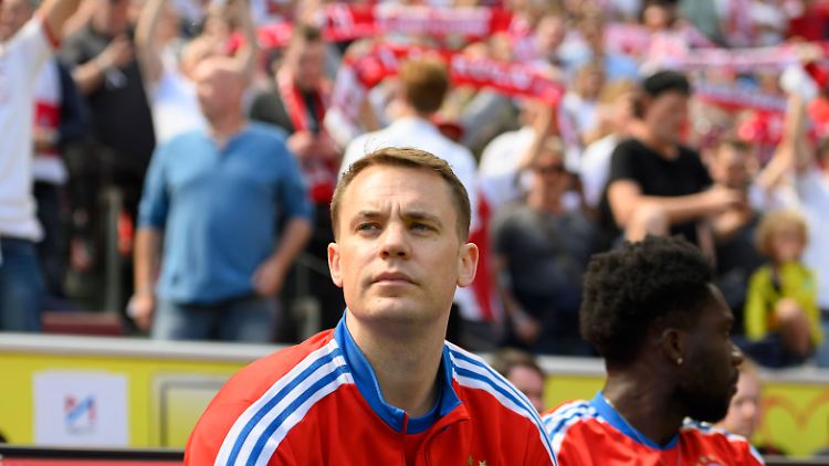 Beim Bundesliga-Finale in Köln war Neuer noch Zuschauer.