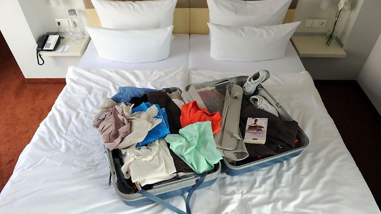 Bereits vor der Buchung der Reise sollte die Vorsorge beginnen. Reisende sollten sich Bewertungen und Erfahrungsberichte anderer Reisender durchlesen und dann mit Bedacht eine Hotelwahl treffen.