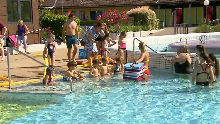 Schwimmbad.JPG