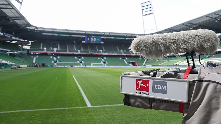 Die Bundesliga und die TV-Sender stehen vor harten Verhandlungen.