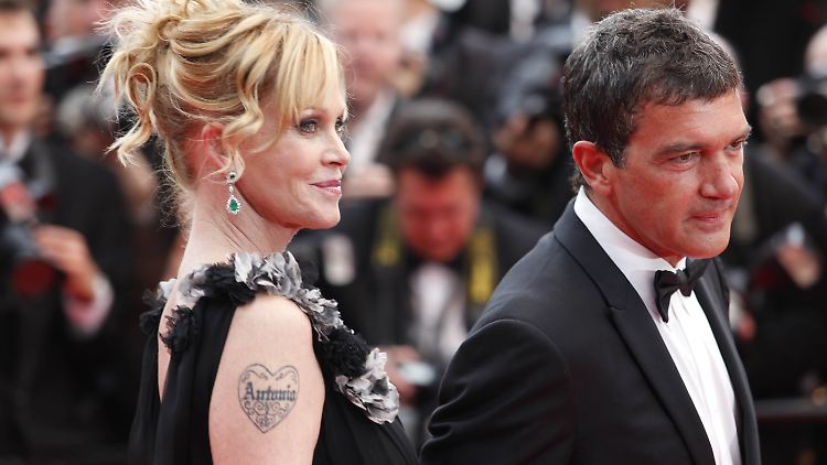 Antonio auf dem Oberarm und an der Hand: Melanie Griffith und ihr Ex im Jahr 2011.
