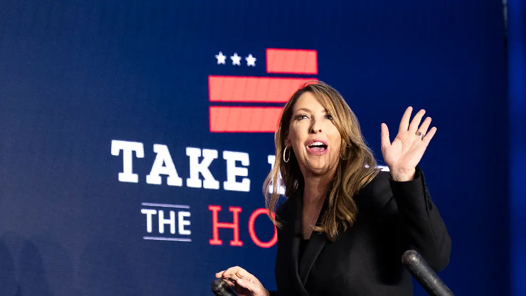 233b91d4a30b4ad418bc3ca84857cf01